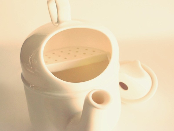 打開便利商店的冰櫃大門,琳瑯滿目各種茶飲品進入眼簾